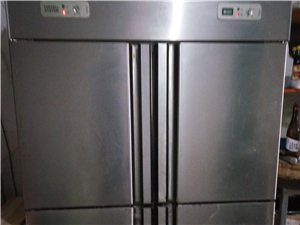 商用四开门冰箱挥泪甩卖！